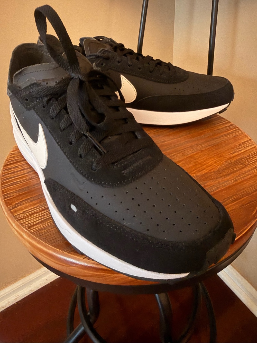 Nike Waffle One LTR Black & White – Men’s Size 9.5
